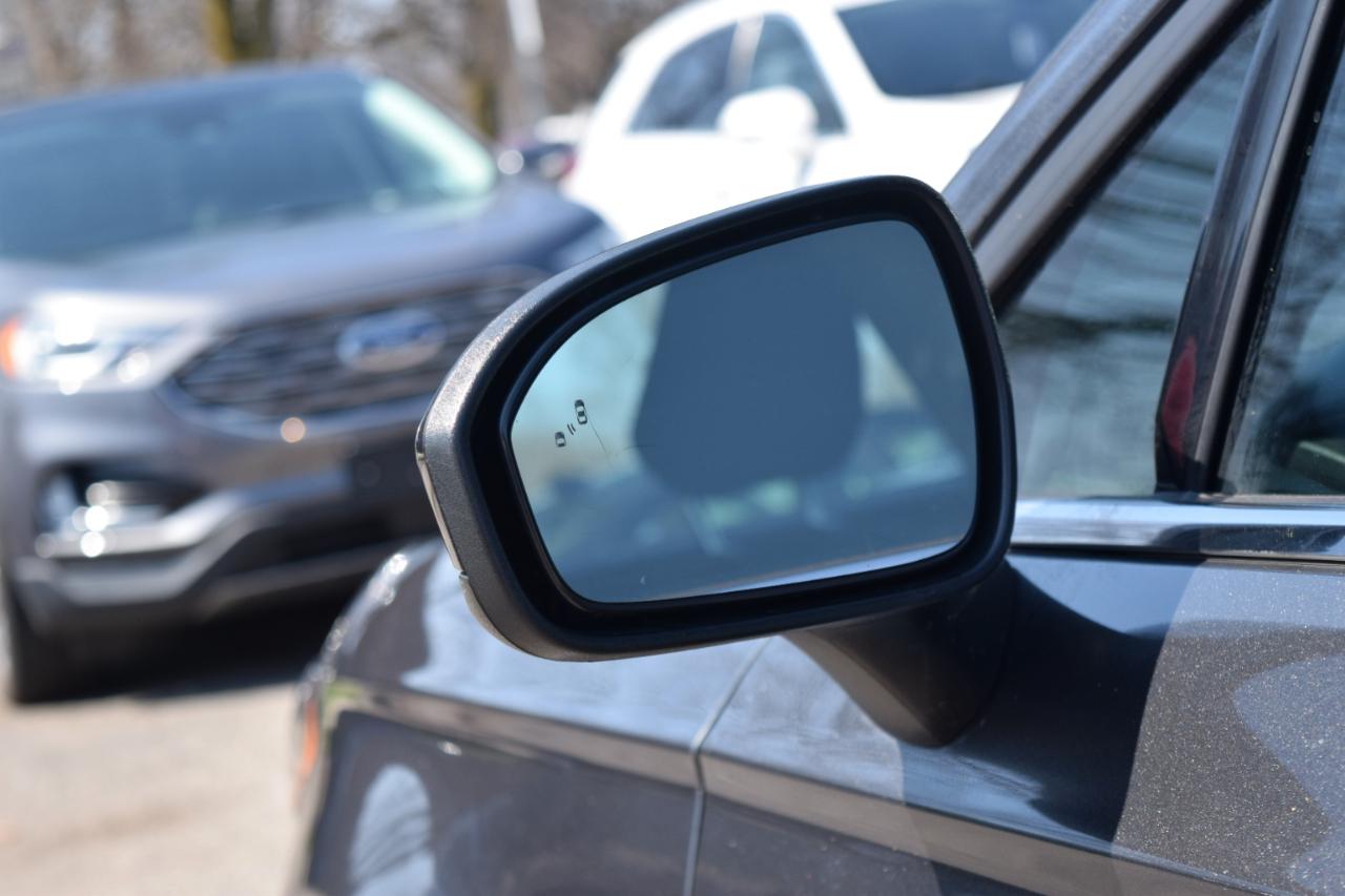 Ford Fusion SE FWD 2020