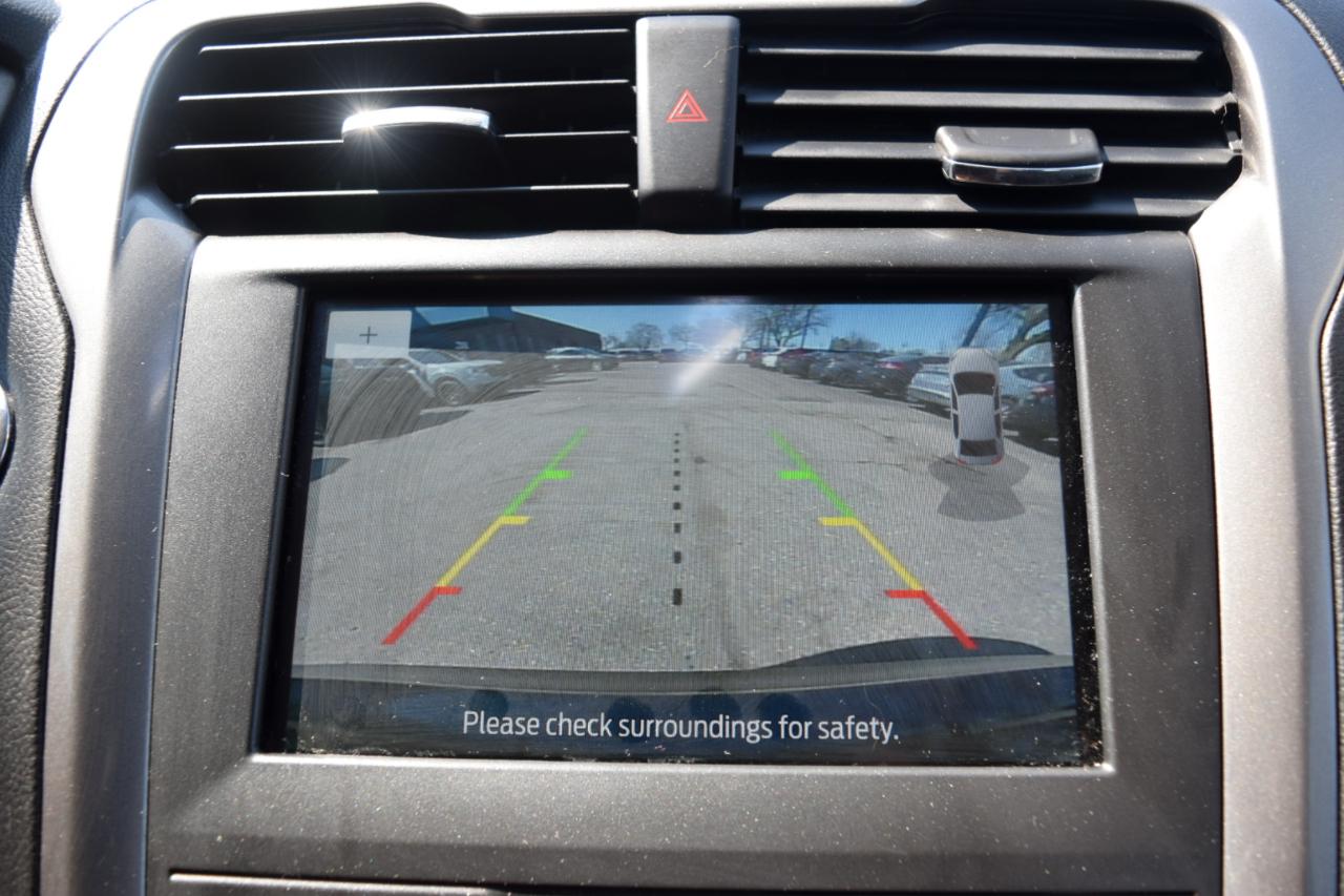 Ford Fusion SE FWD 2020