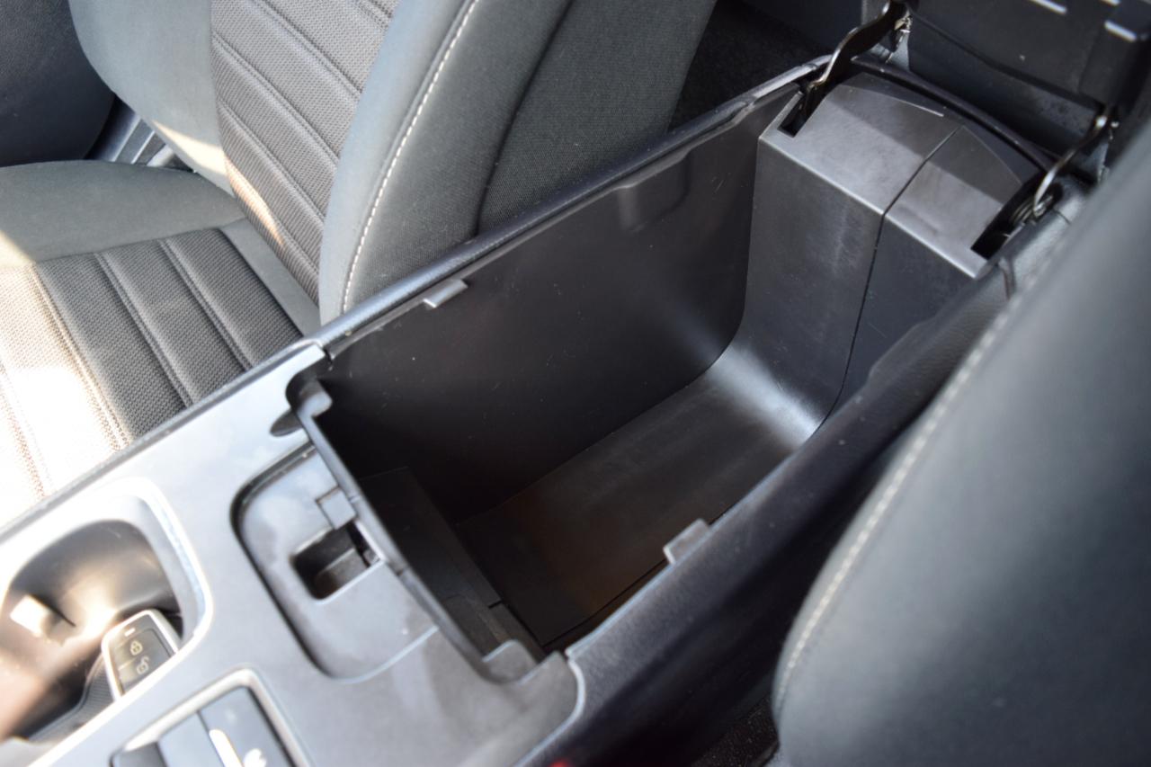 Ford Fusion SE FWD 2020