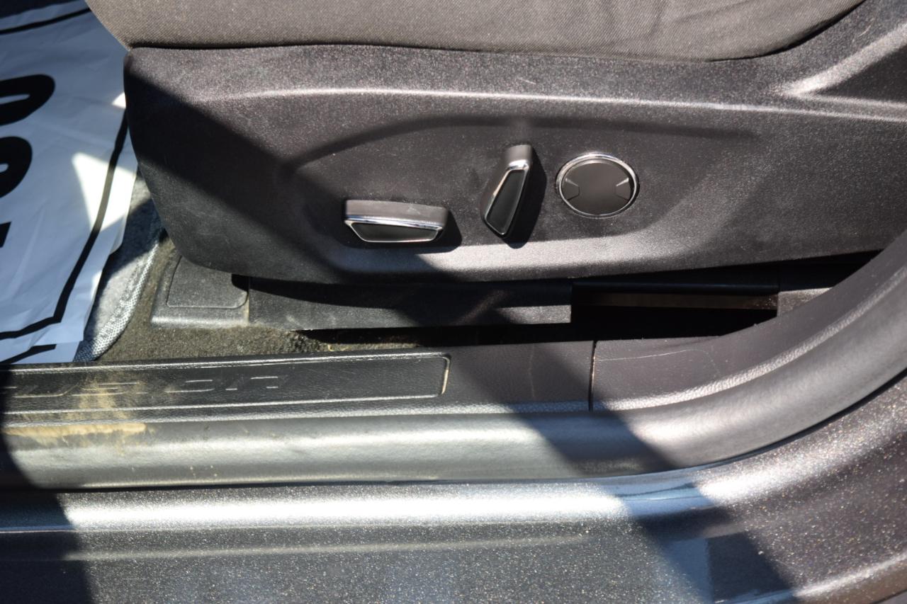 Ford Fusion SE FWD 2020