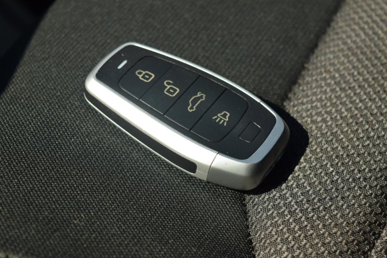 Ford Fusion SE FWD 2020