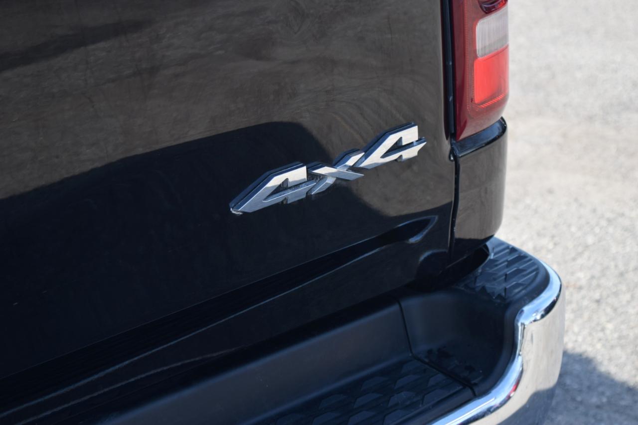 RAM 1500 Laramie 4x4 Crew Cab 5'7" Box 2023