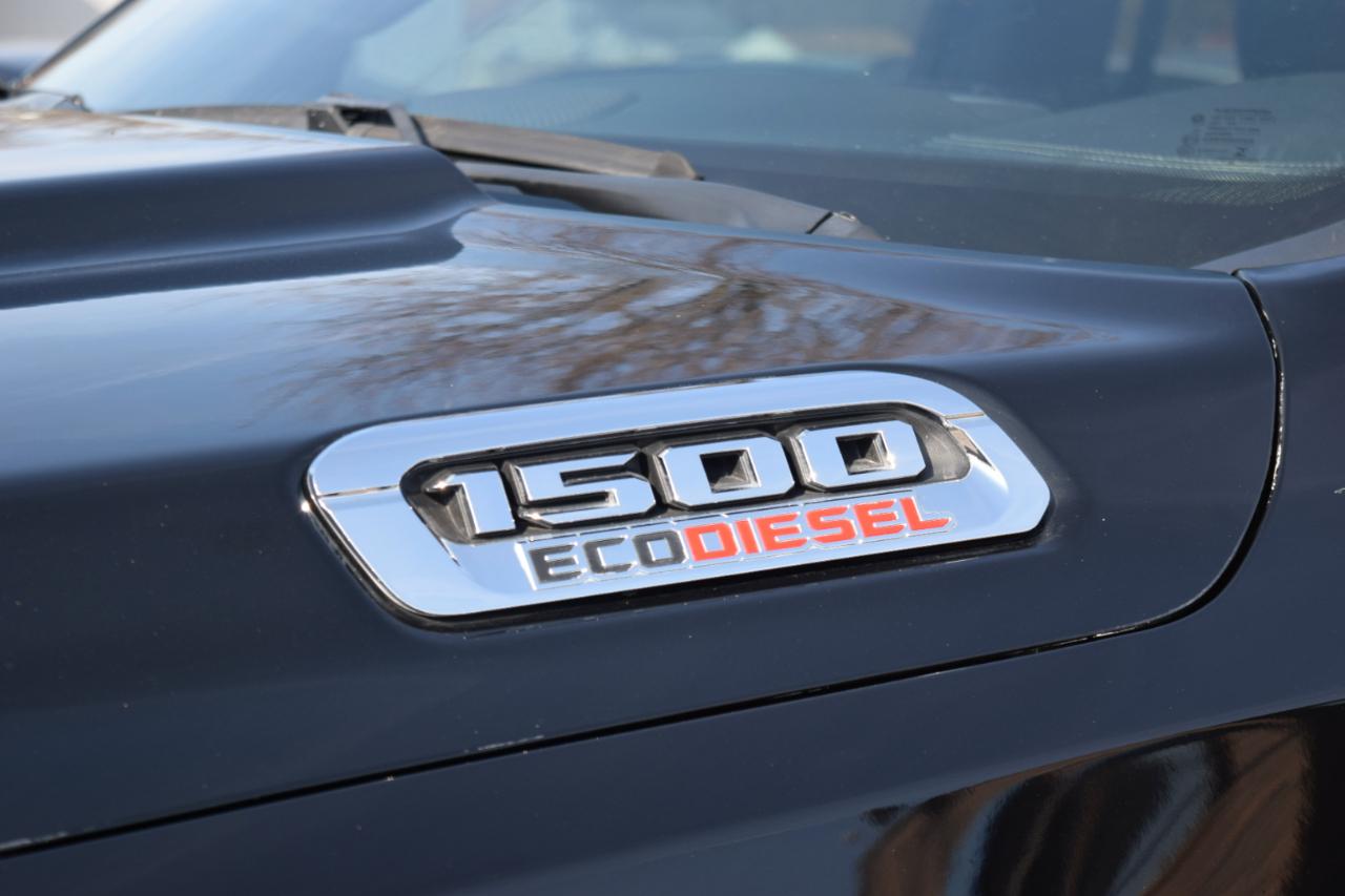 RAM 1500 Laramie 4x4 Crew Cab 5'7" Box 2023