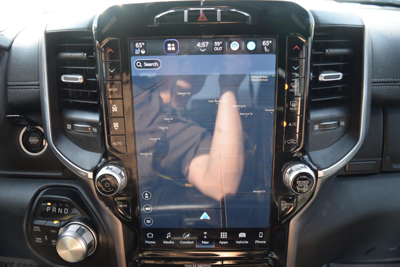 RAM 1500 Laramie 4x4 Crew Cab 5'7" Box 2023