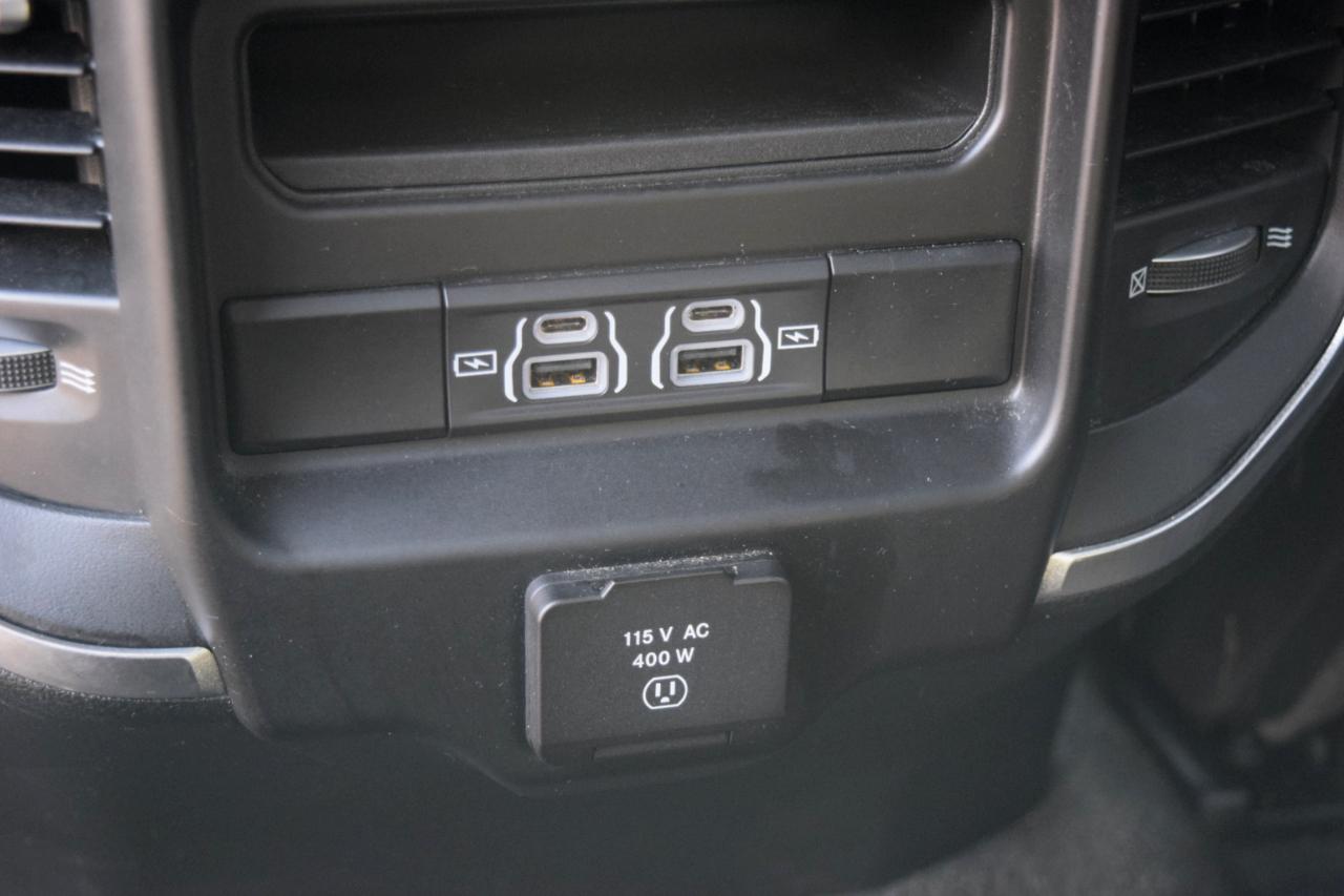 RAM 1500 Laramie 4x4 Crew Cab 5'7" Box 2023