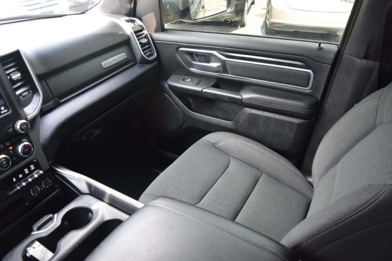 RAM 1500 Big Horn 4x4 Crew Cab 5'7" Box 2021