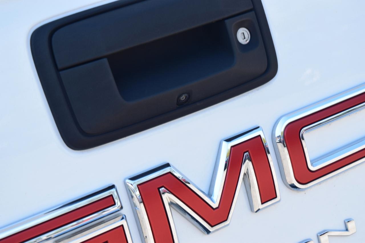 GMC Canyon 4WD Crew Cab Elevation 2022