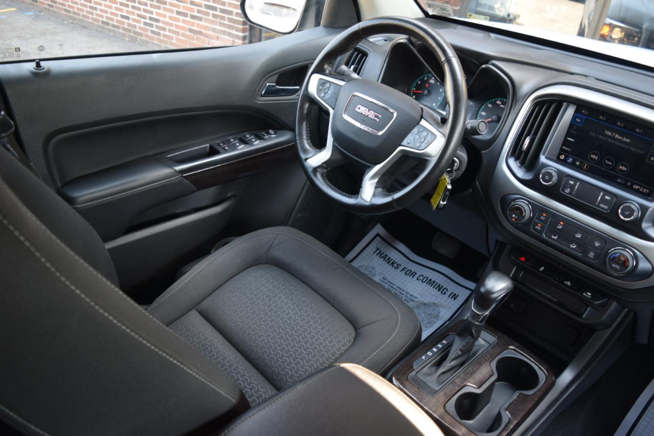 GMC Canyon 4WD Crew Cab Elevation 2022