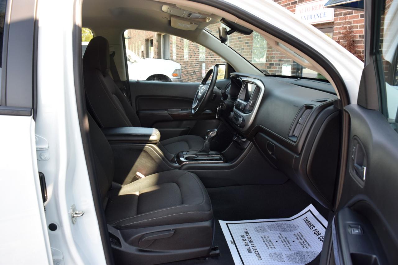 GMC Canyon 4WD Crew Cab Elevation 2022