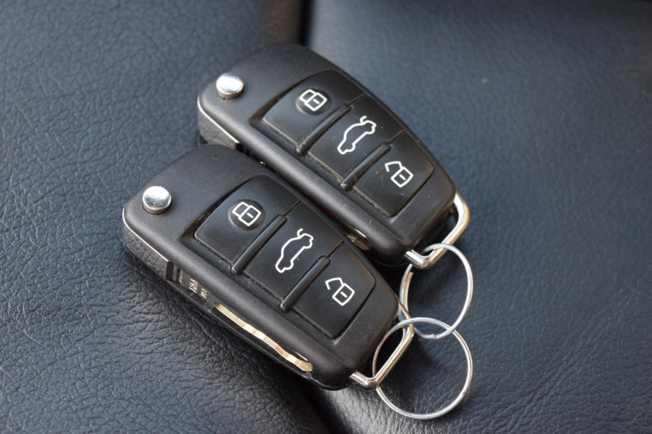 Audi A3 4dr Sdn quattro 2.0T Premium 2016