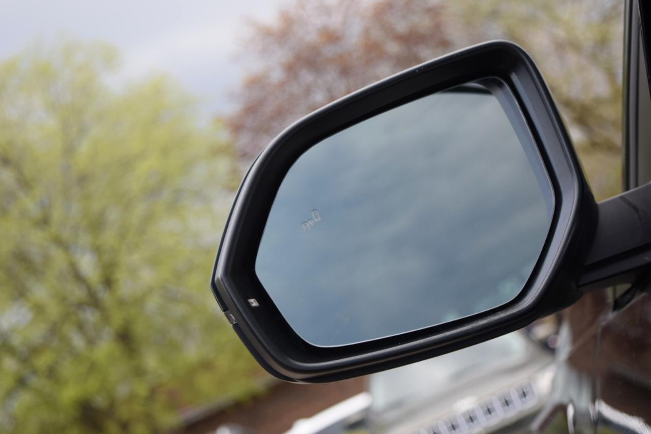 Volkswagen Atlas 3.6L V6 SE w/Technology R-Line 4MOTION 2021