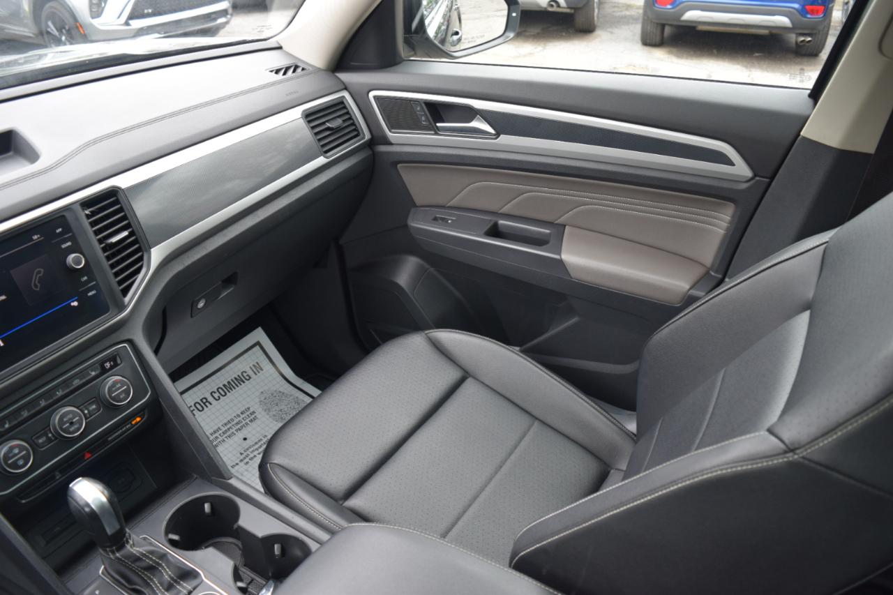 Volkswagen Atlas 3.6L V6 SE w/Technology R-Line 4MOTION 2021