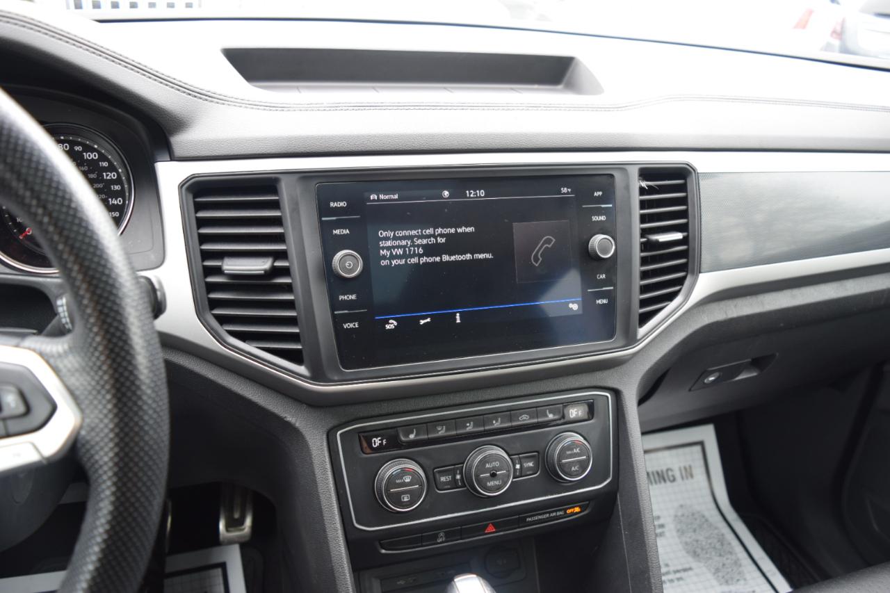 Volkswagen Atlas 3.6L V6 SE w/Technology R-Line 4MOTION 2021