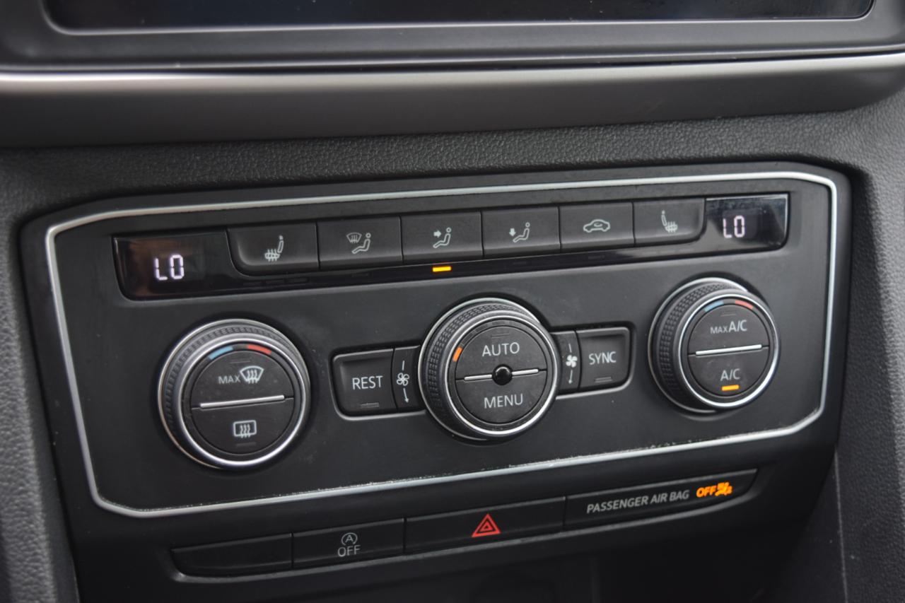 Volkswagen Atlas 3.6L V6 SE w/Technology R-Line 4MOTION 2021