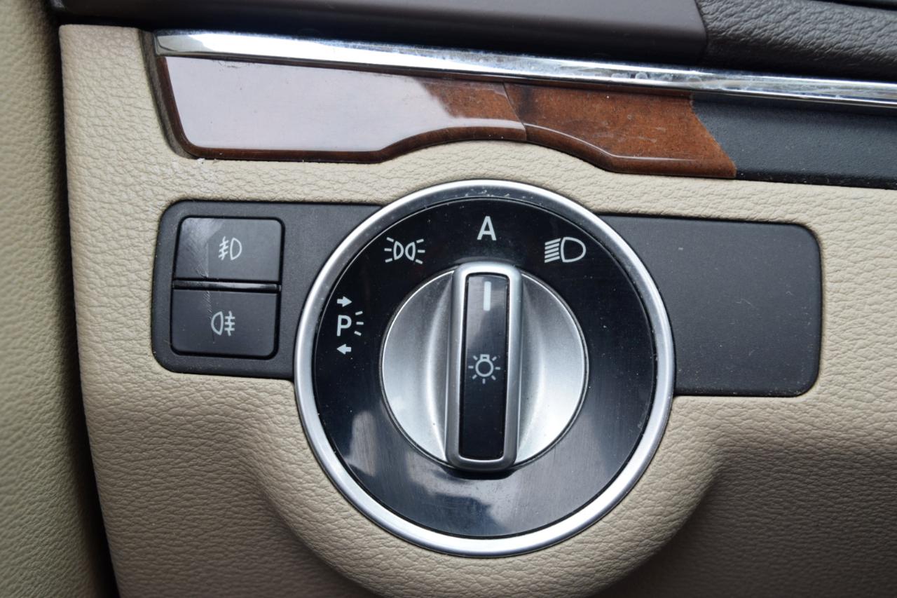 Mercedes-Benz E-Class 2dr Cabriolet E 350 RWD 2011