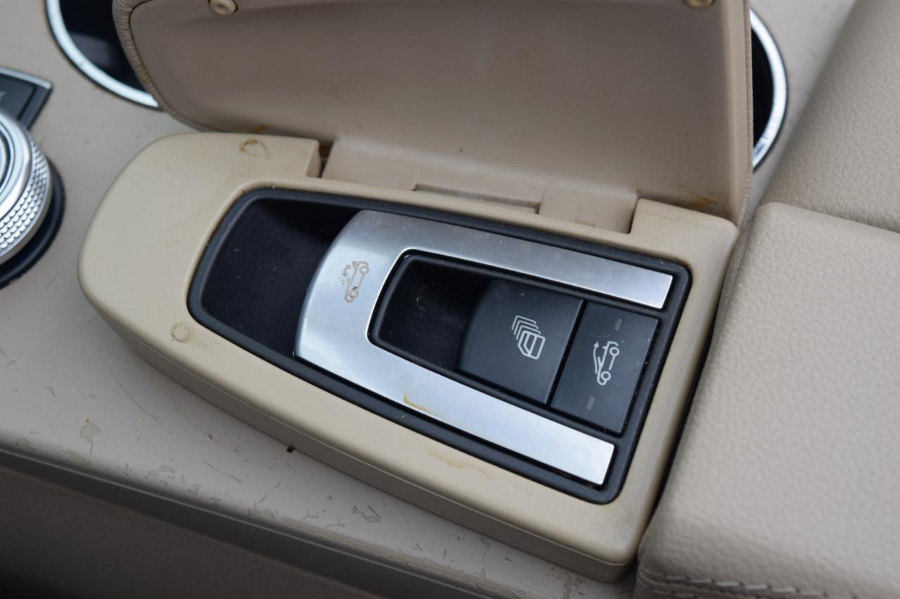 Mercedes-Benz E-Class 2dr Cabriolet E 350 RWD 2011