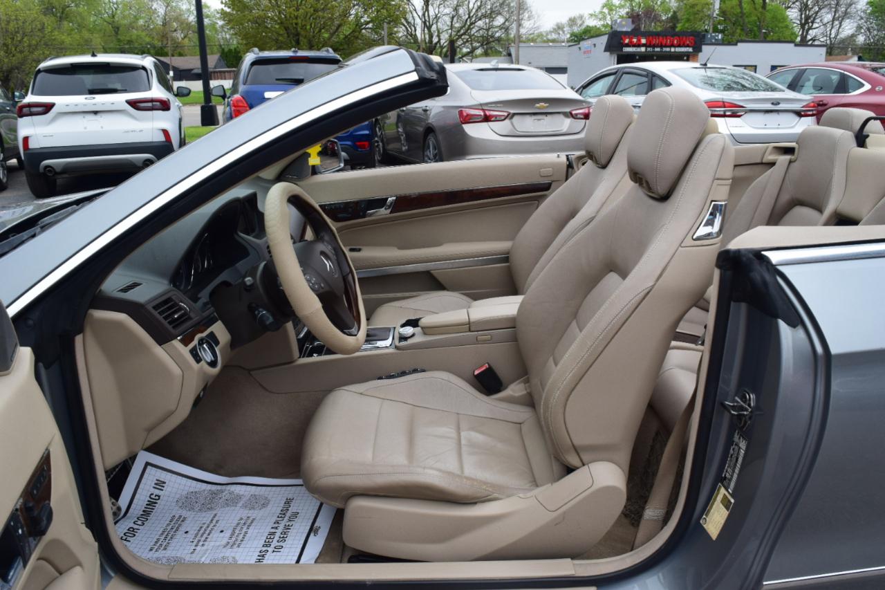 Mercedes-Benz E-Class 2dr Cabriolet E 350 RWD 2011