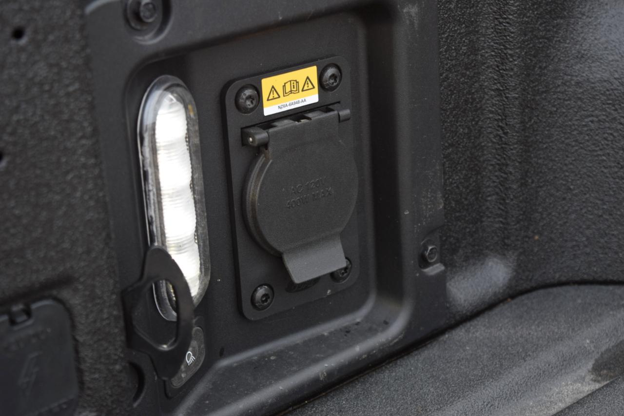 Ford Maverick Lariat AWD SuperCrew 2024