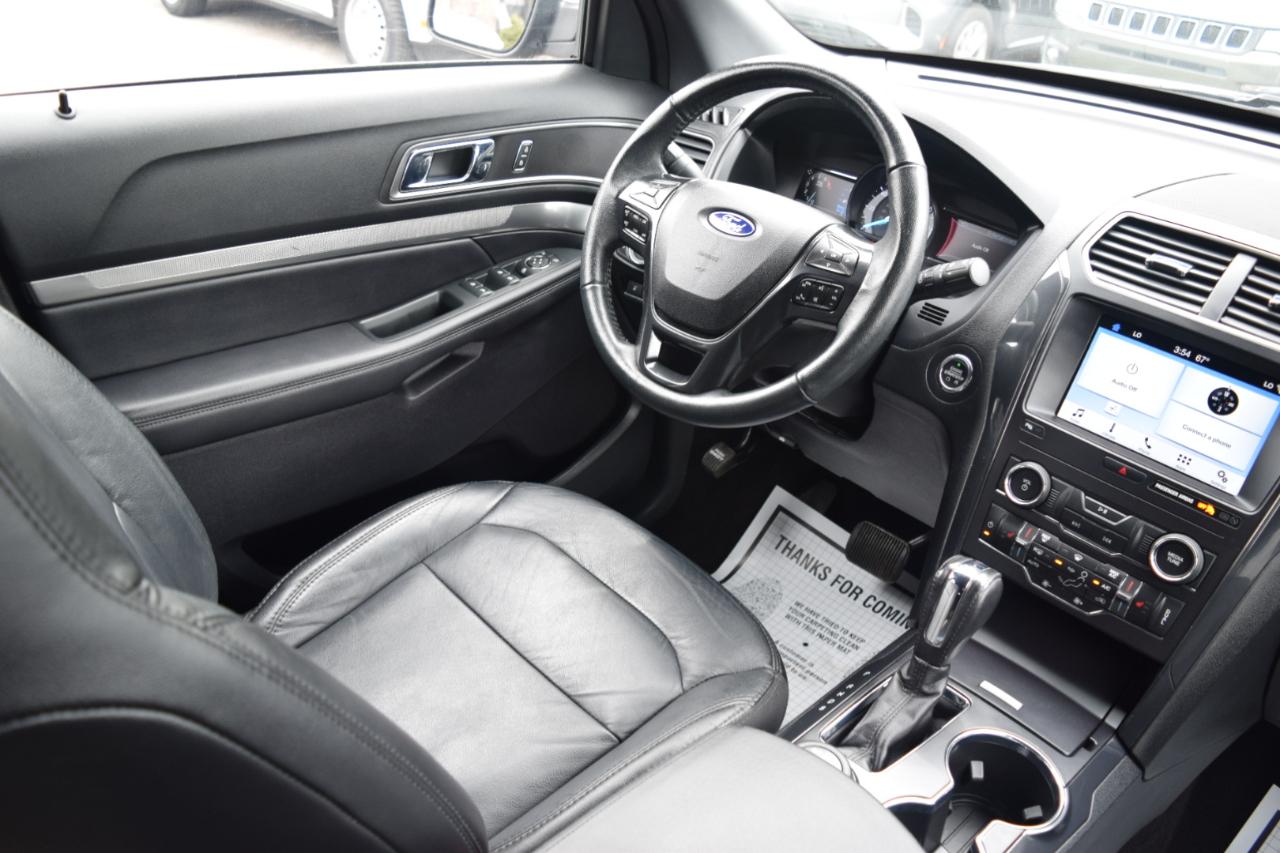 Ford Explorer XLT 4WD 2018