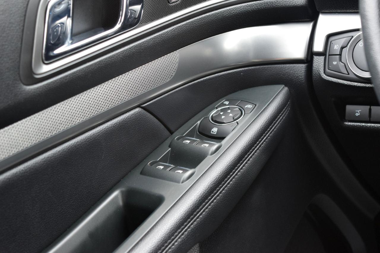 Ford Explorer XLT 4WD 2018