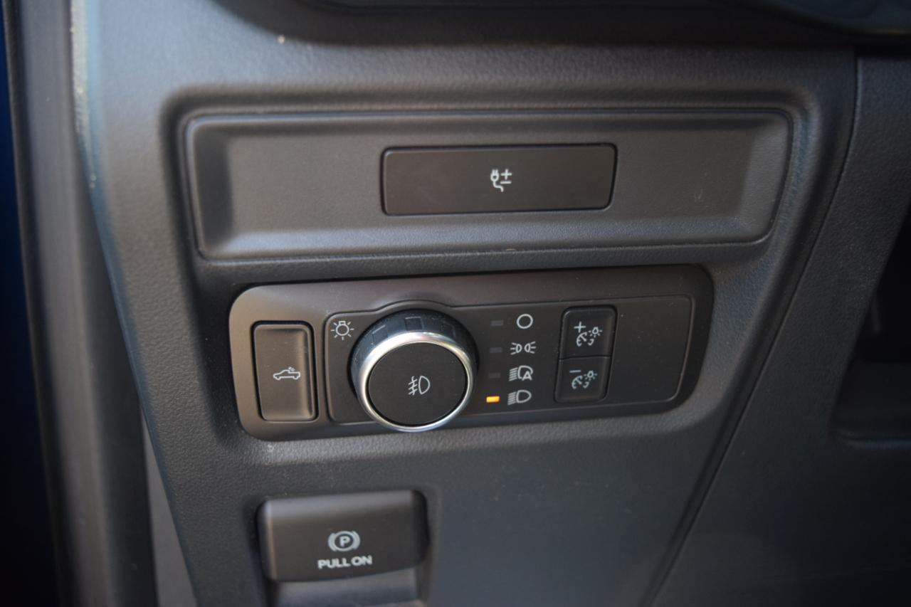 Ford F-150 XLT SuperCrew Short Bed 4WD 2022