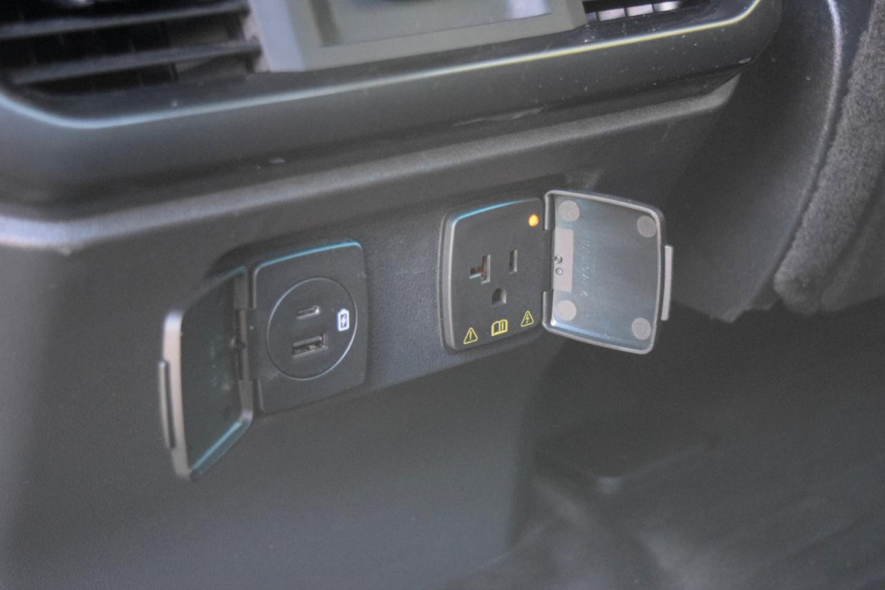 Ford F-150 XLT SuperCrew Short Bed 4WD 2022