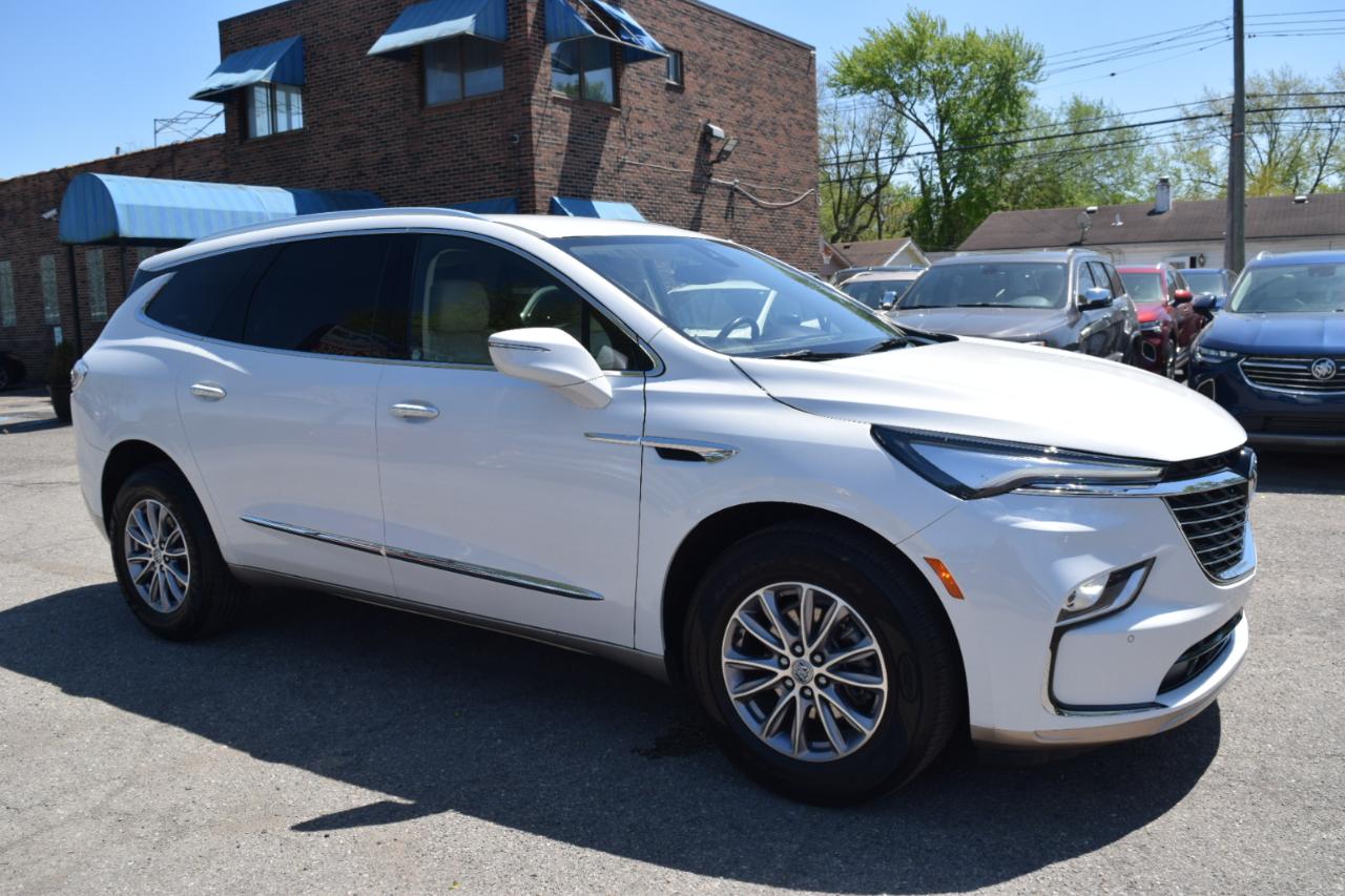Buick Enclave AWD 4dr Essence 2023