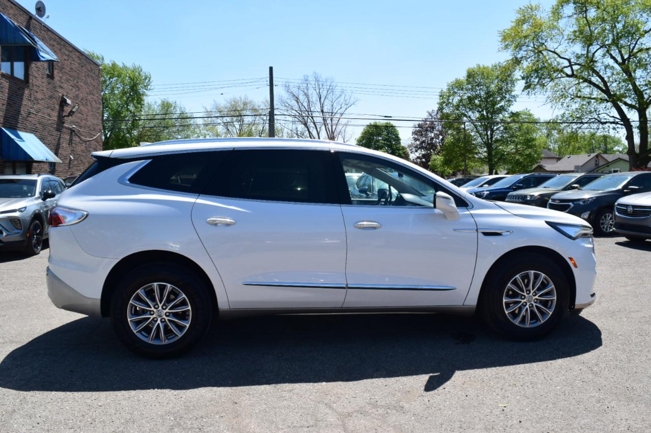 Buick Enclave AWD 4dr Essence 2023