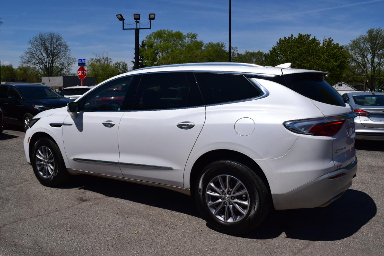 Buick Enclave AWD 4dr Essence 2023