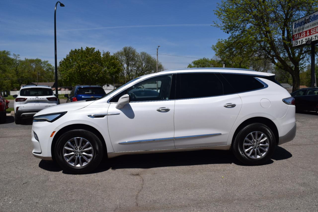 Buick Enclave AWD 4dr Essence 2023