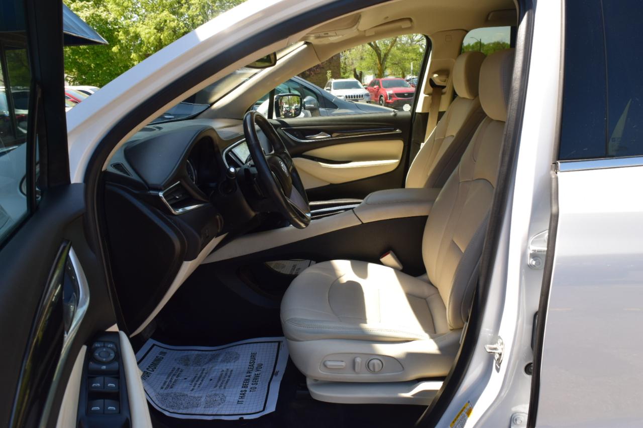 Buick Enclave AWD 4dr Essence 2023