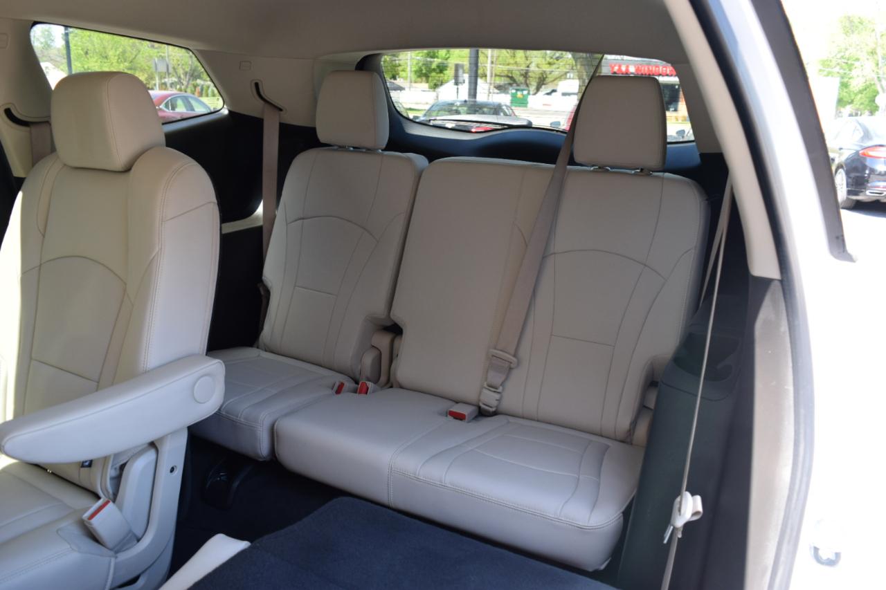 Buick Enclave AWD 4dr Essence 2023