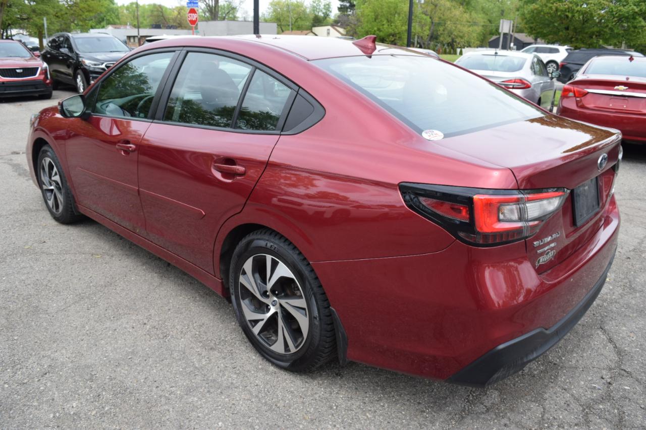 Subaru Legacy Premium AWD 2025