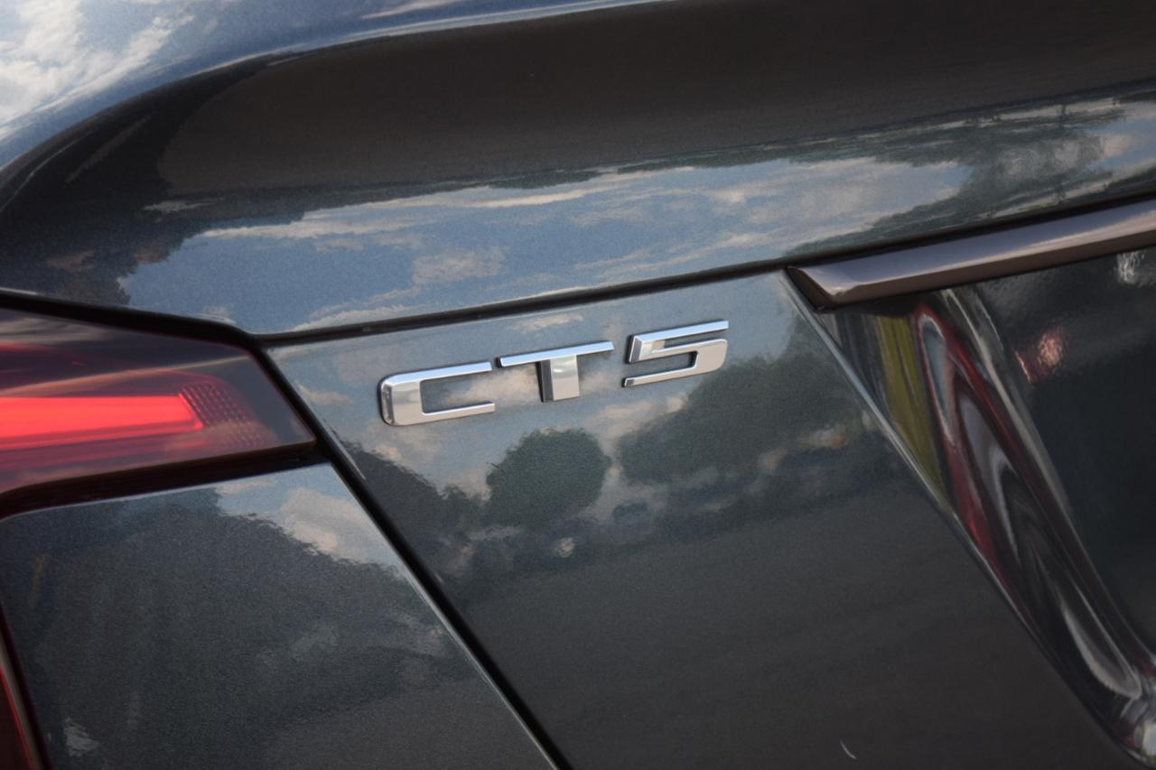 Cadillac CT5 4dr Sdn Premium Luxury 2021