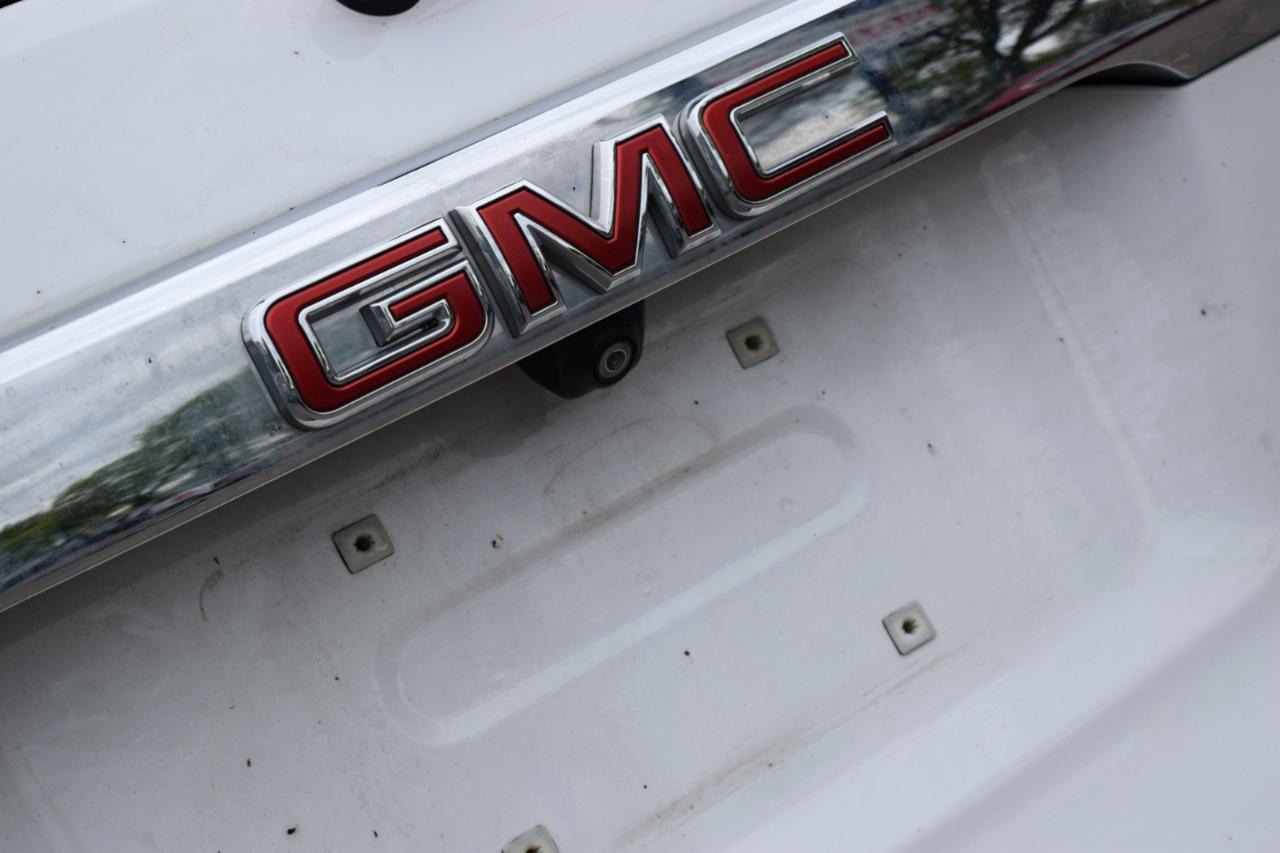 GMC Acadia FWD 4dr SLT 2021