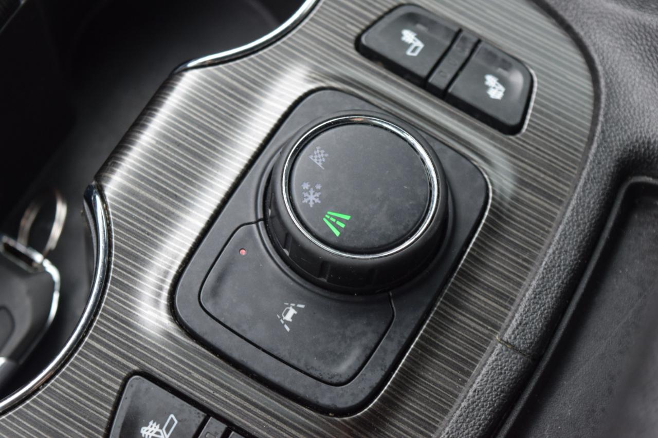 GMC Acadia FWD 4dr SLT 2021