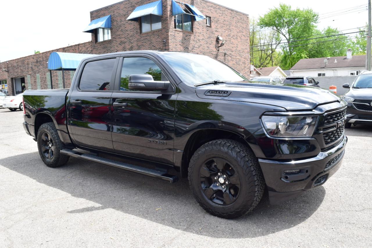 RAM 1500 Big Horn 4x4 Crew Cab 5'7" Box 2023