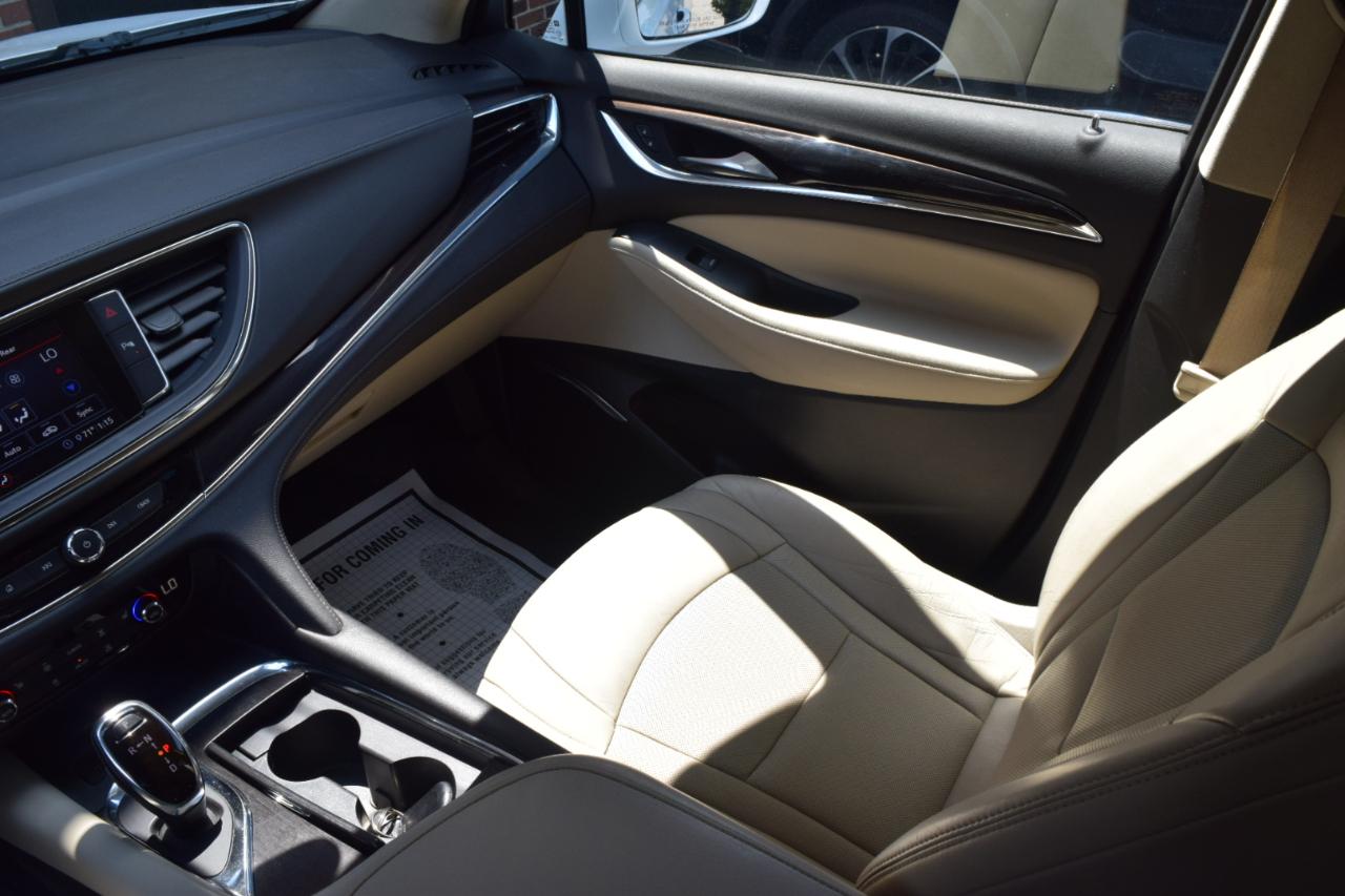 Buick Enclave  2020