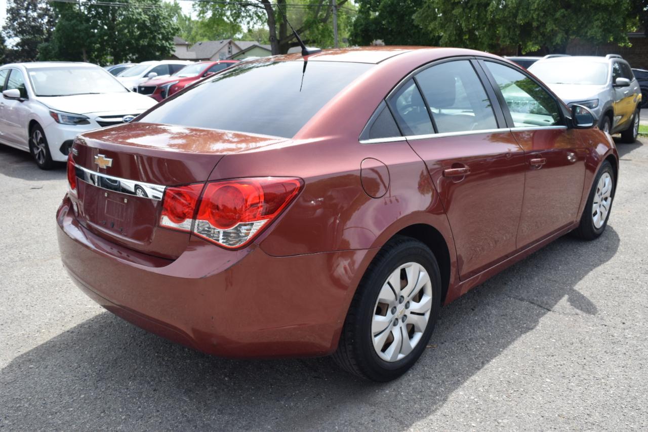 Chevrolet Cruze  2012