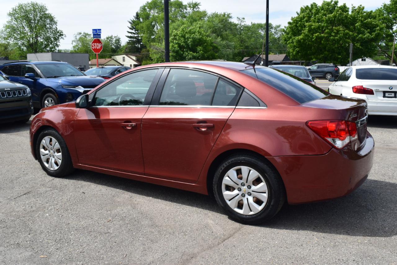 Chevrolet Cruze  2012