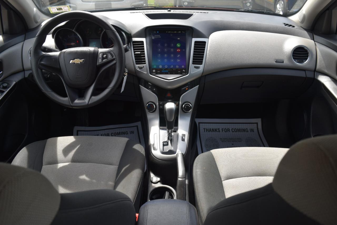 Chevrolet Cruze  2012