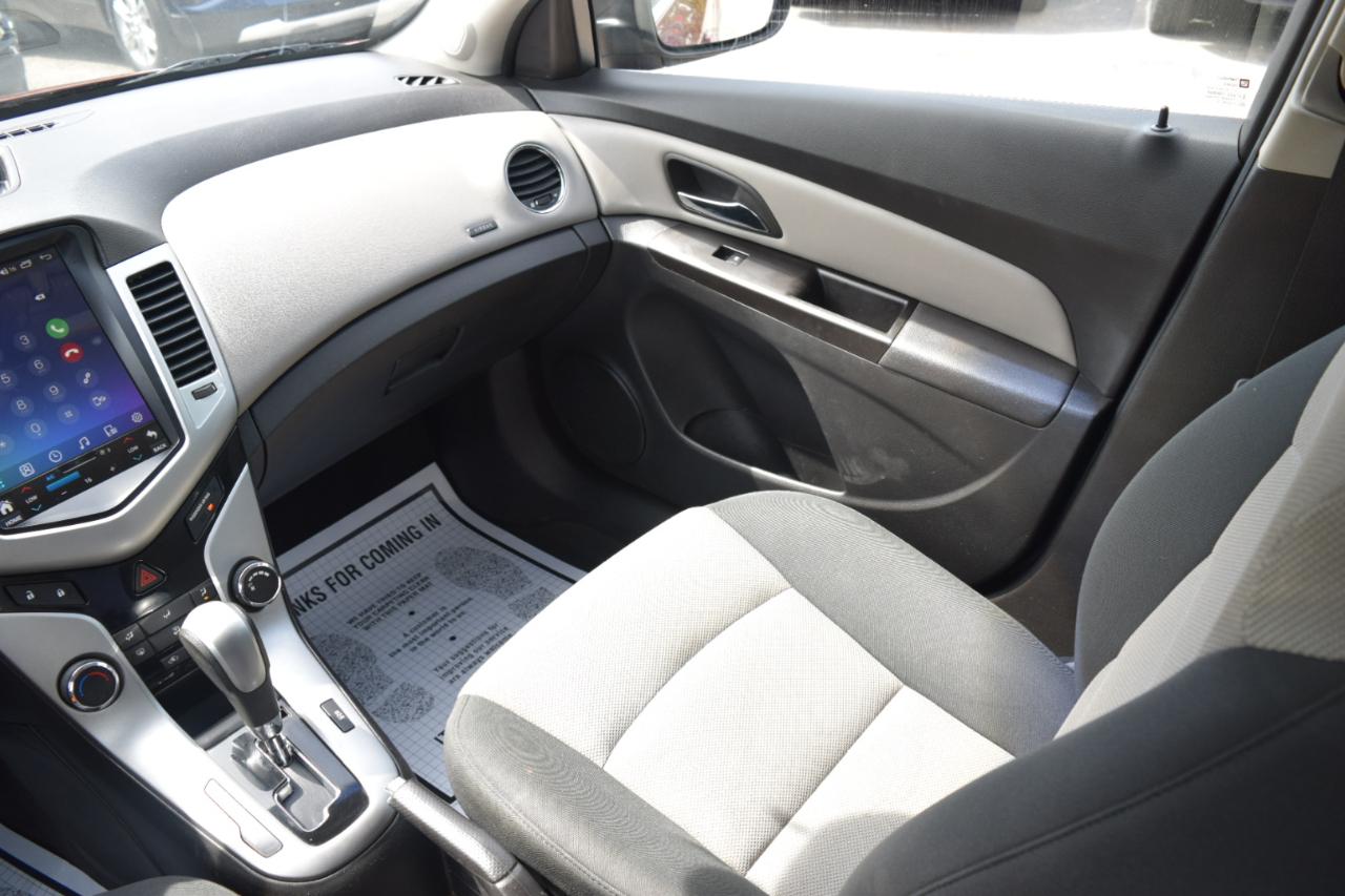 Chevrolet Cruze  2012