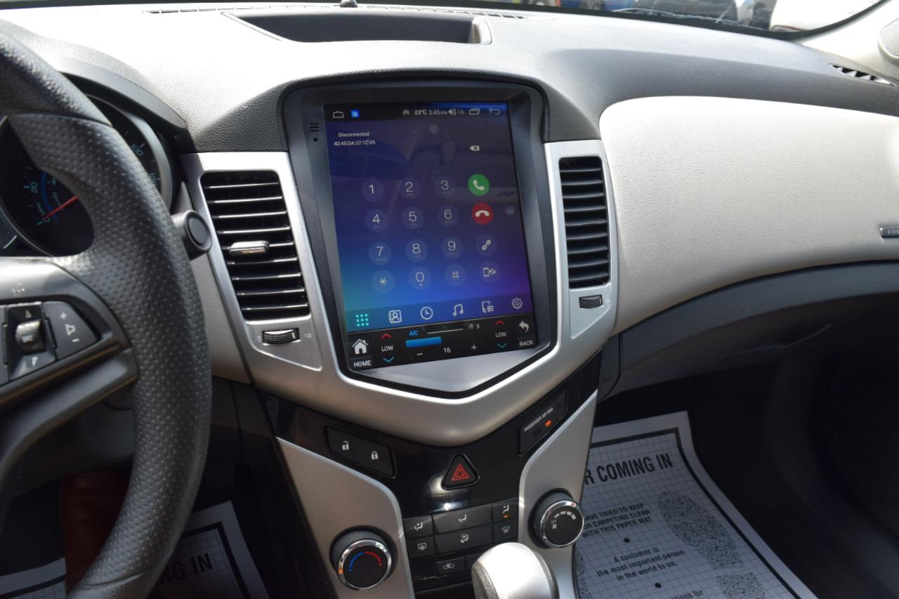 Chevrolet Cruze  2012