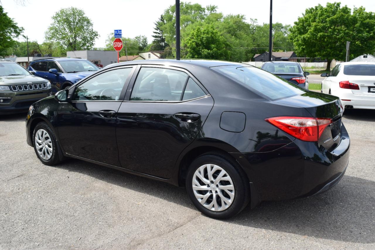 Toyota Corolla XLE CVT 2019