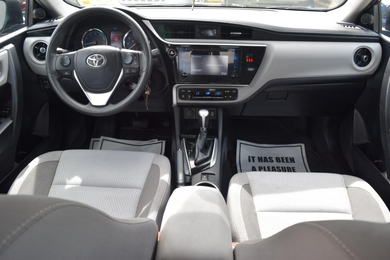 Toyota Corolla XLE CVT 2019