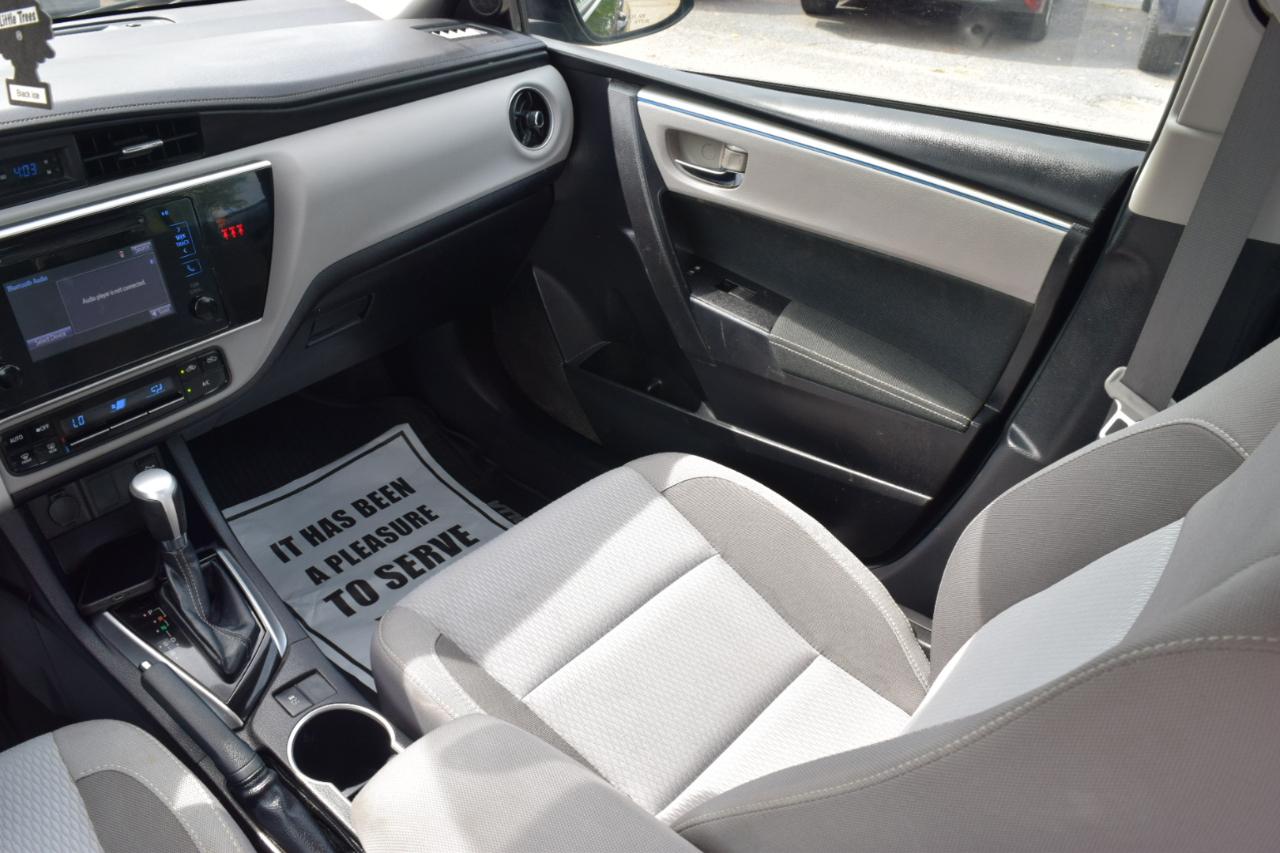 Toyota Corolla XLE CVT 2019