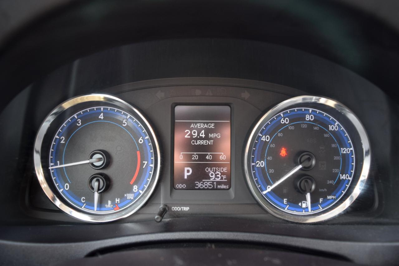 Toyota Corolla XLE CVT 2019