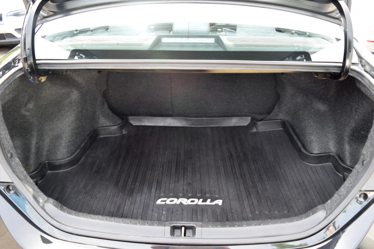 Toyota Corolla XLE CVT 2019