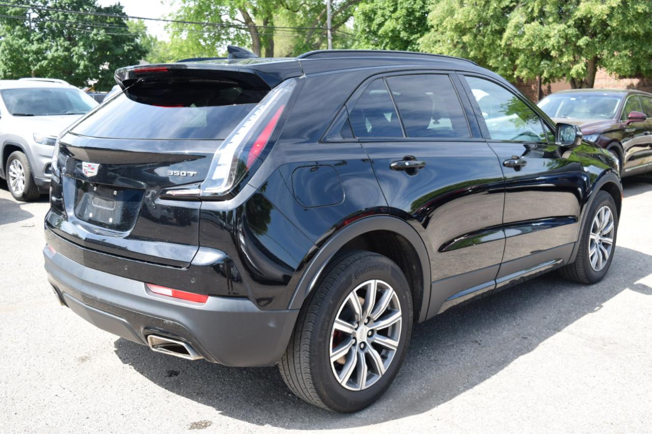 Cadillac XT4  2021