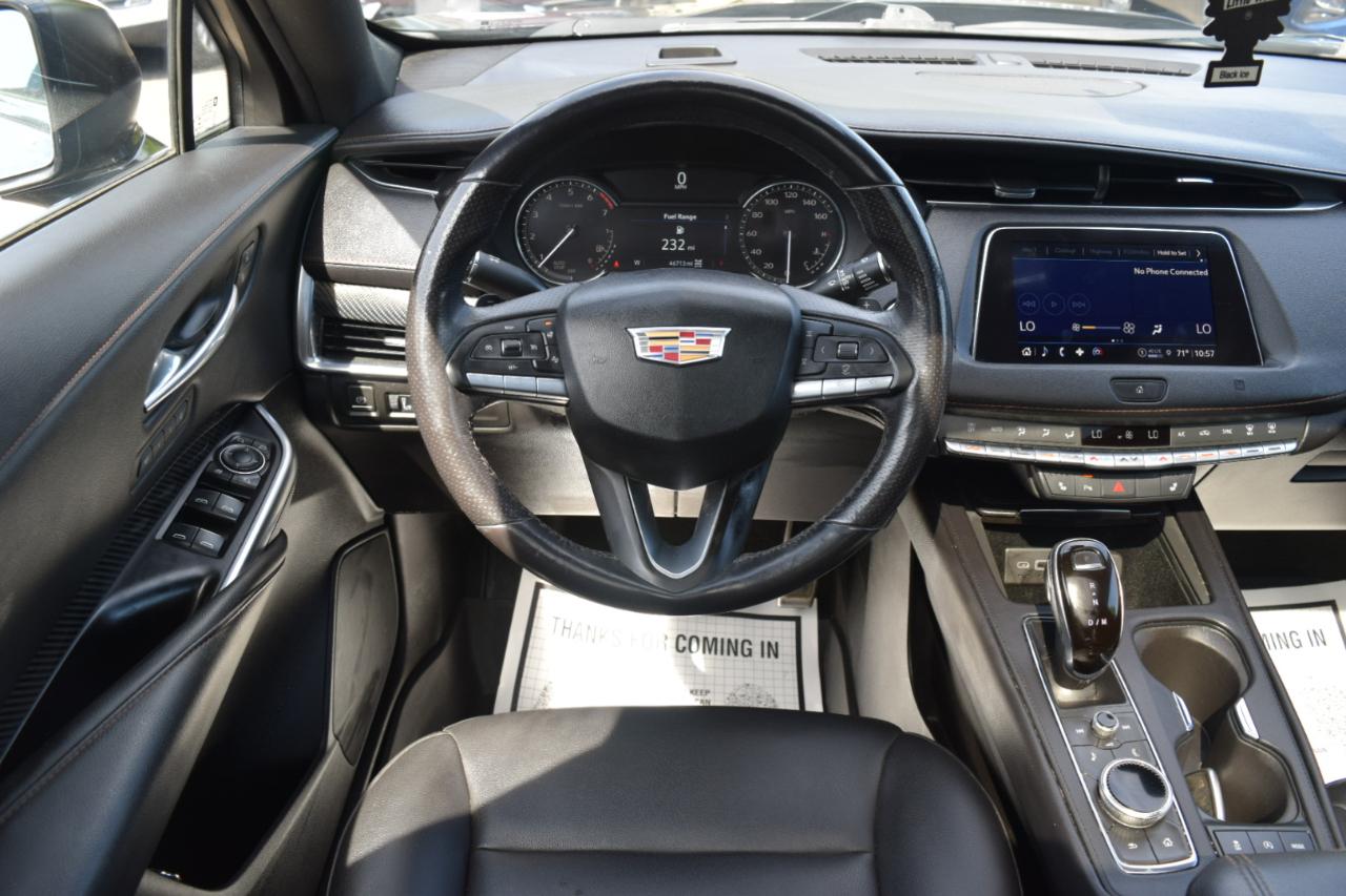 Cadillac XT4  2021